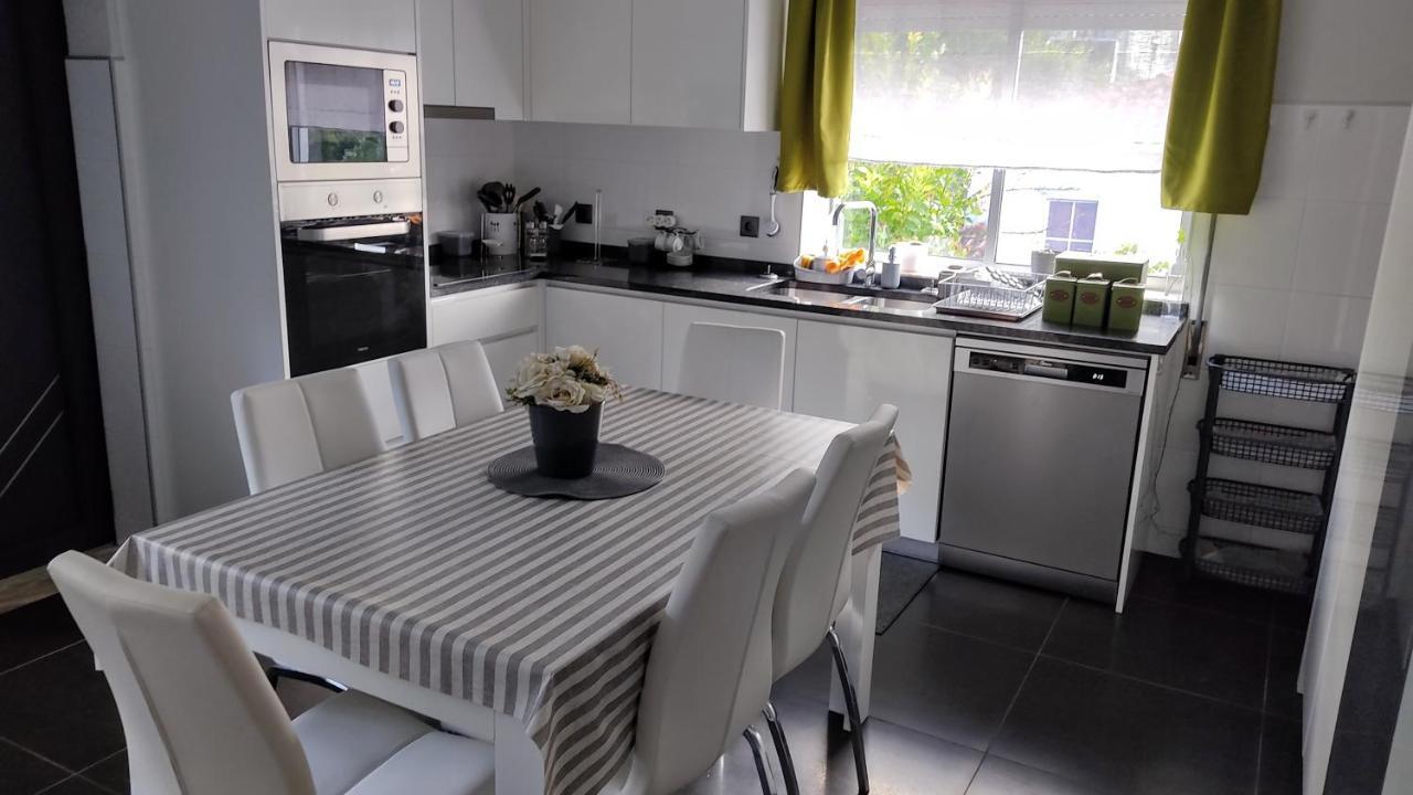 Casa Dos Avos Villa โวเซลา ภายนอก รูปภาพ